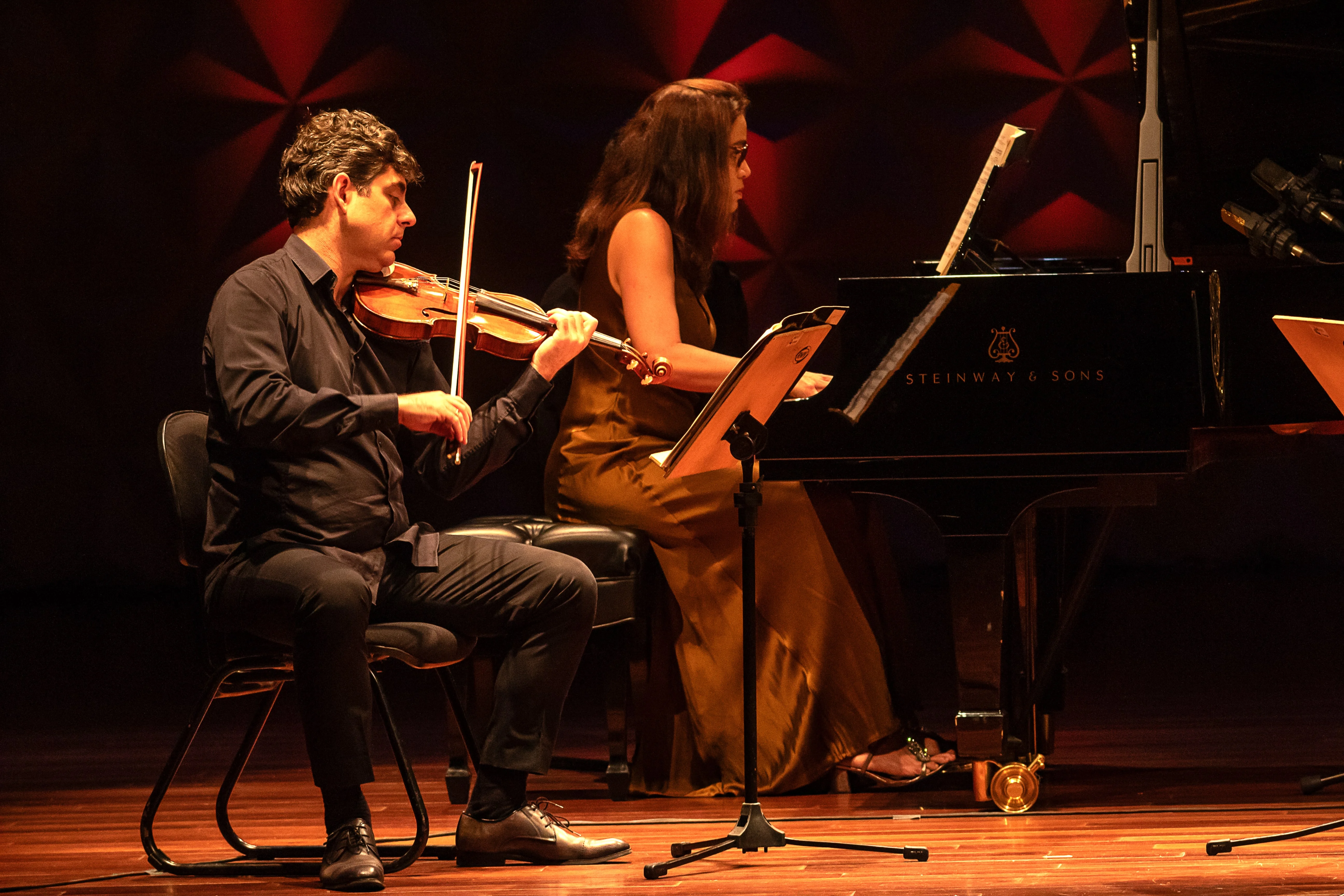 Sala Cecília Meireles - 10 de Novembro